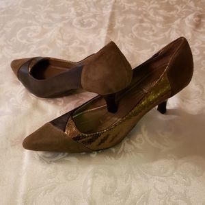 Circa Joan&David Luxe Series Tan Pumps